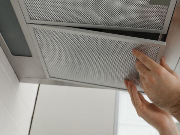 レンジフードのプロペラファン交換